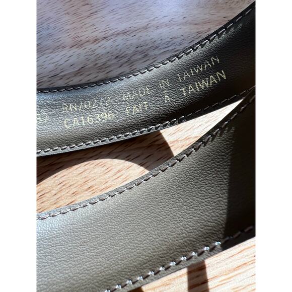 Liz Claiborne Black Leather Gold Buckle Belt Size Small JL - Picture 7 of 11